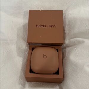 Beats by dre xkim kardashian